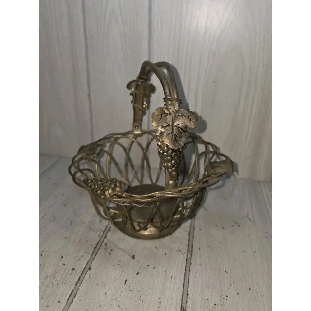 Vtg Godinger Silver Co Woven Baskets Grape Motif Swivel Handle 8